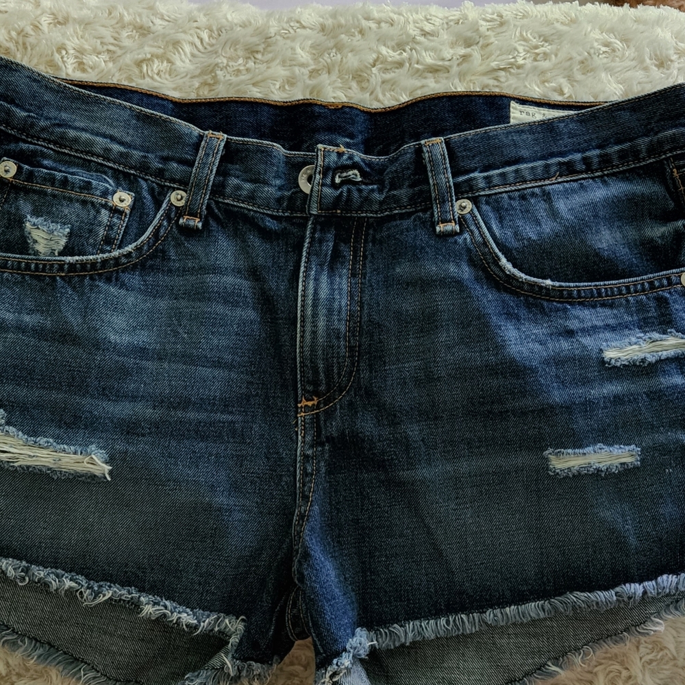 RB SHORTS - Picture 4 of 5